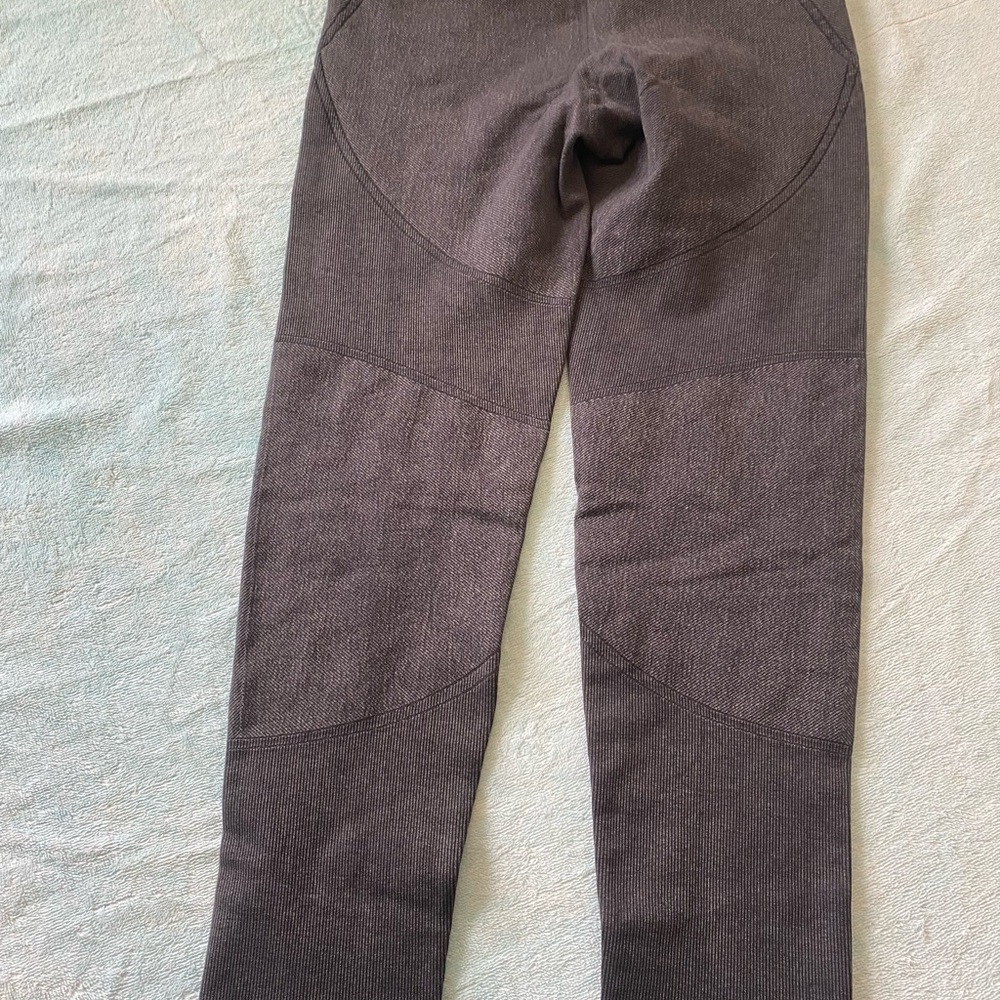 Aerie Charcoal Leggings - Picture 2 of 6